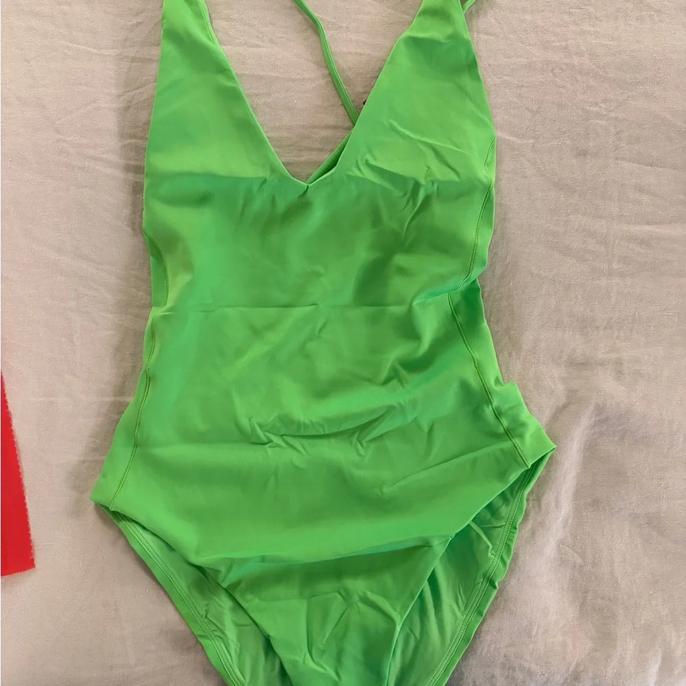 Left on Friday Weekender Suit Neon Green One-Piece Swimsuit Large Tall NWOT - Picture 6 of 7